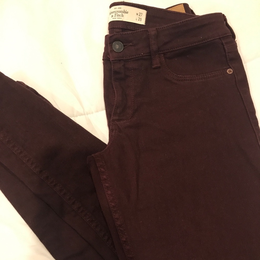 abercrombie and fitch burgundy jeans